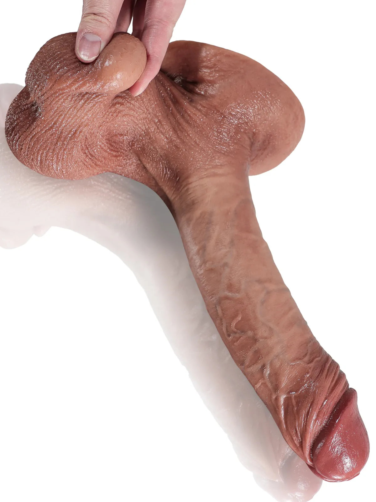 Jozef - Lange Realistische Dildo met Bewegende Testikels - 24,5 cm